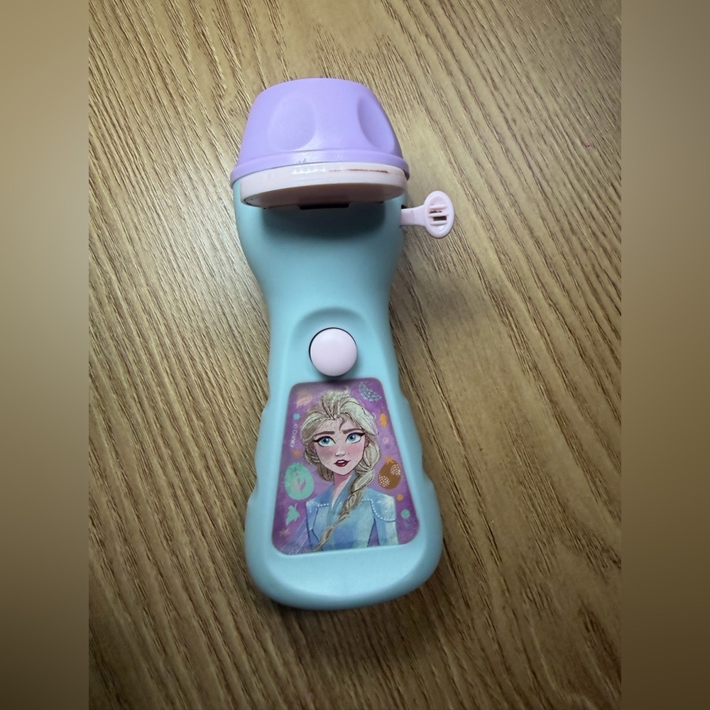 Disney Frozen Projector Flashlight & Ana Cartridge